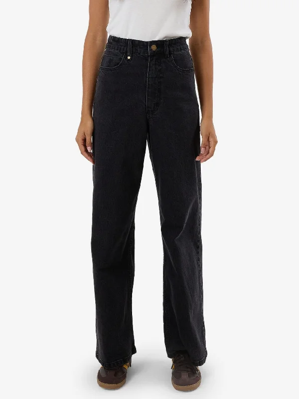 Holly Stretch Jean - Aged Black